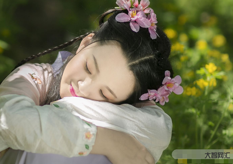 1、豆蔻年華是指多少歲