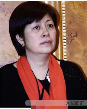 董子健有什么家庭背景？