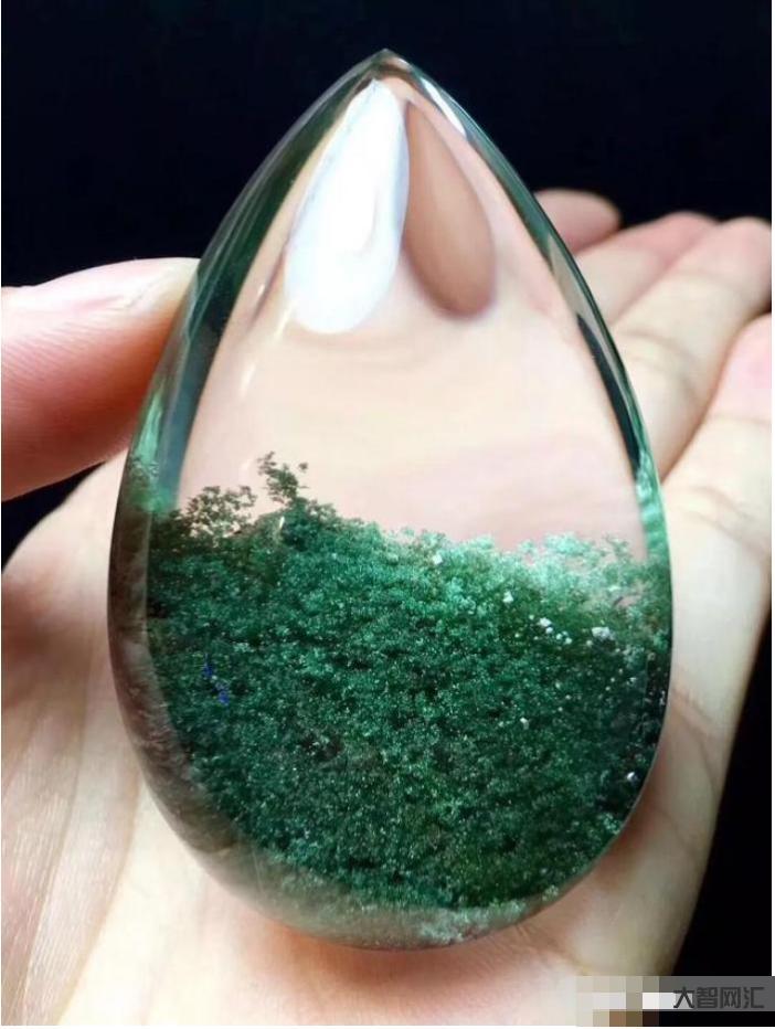 給大家科普下天然水晶石值錢嗎-現在純天然水晶石市場價格值多少錢