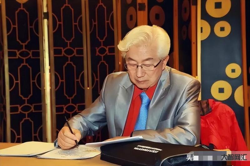 主持人陳鐸個人資料簡介-中國第一代電視人陳鐸現生平介紹