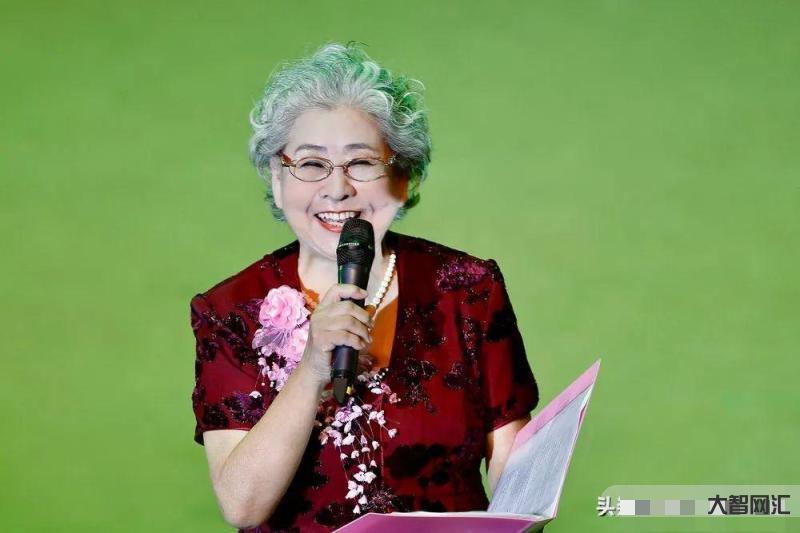 主持人陳鐸個人資料簡介-中國第一代電視人陳鐸現生平介紹