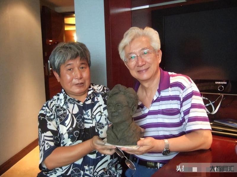 主持人陳鐸個人資料簡介-中國第一代電視人陳鐸現生平介紹