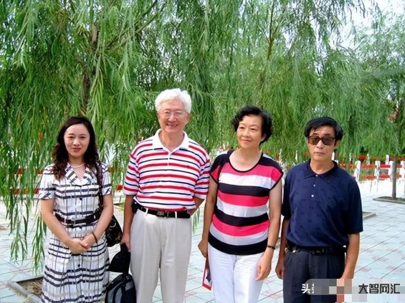 主持人陳鐸個人資料簡介-中國第一代電視人陳鐸現生平介紹