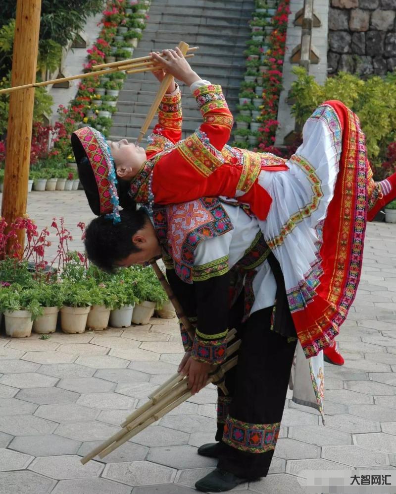 苗族花山節(jié)-四川興文苗鄉(xiāng)歡度苗族花山節(jié) 苗族花山節(jié)-四川興文苗鄉(xiāng)歡度苗族花山節(jié)