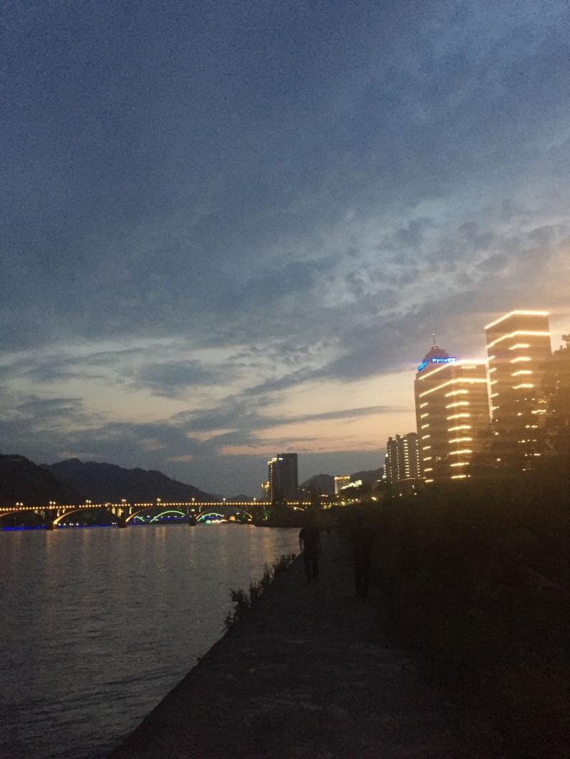 今天天氣杭州多少度啊-逼近30℃!接下來的天氣模式讓人心情復雜，這些提