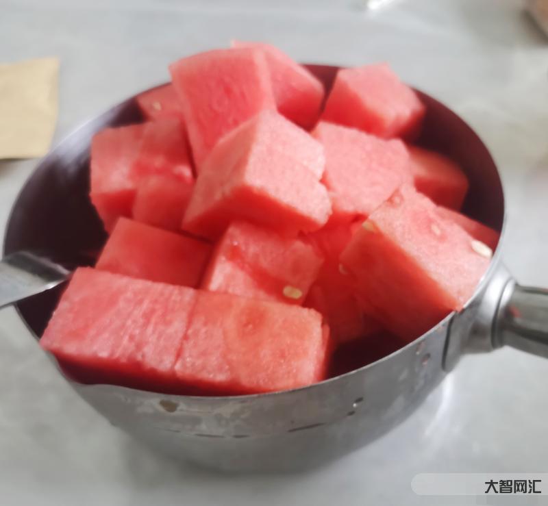 西瓜可以做酒釀嗎-適合夏天吃的冰鎮(zhèn)酒釀，5種不同做法，除濕祛暑降火，再