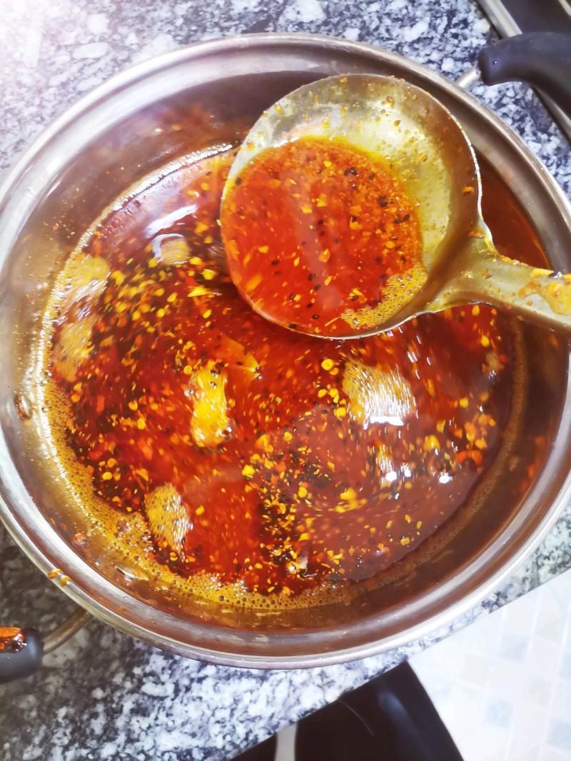為什么四川的菜那么油-川菜的靈魂“菜籽油”,烹飪時(shí)有啥作用?很多人不知 為什么四川的菜那么油-川菜的靈魂“菜籽油”,烹飪時(shí)有啥作用?很多人不知