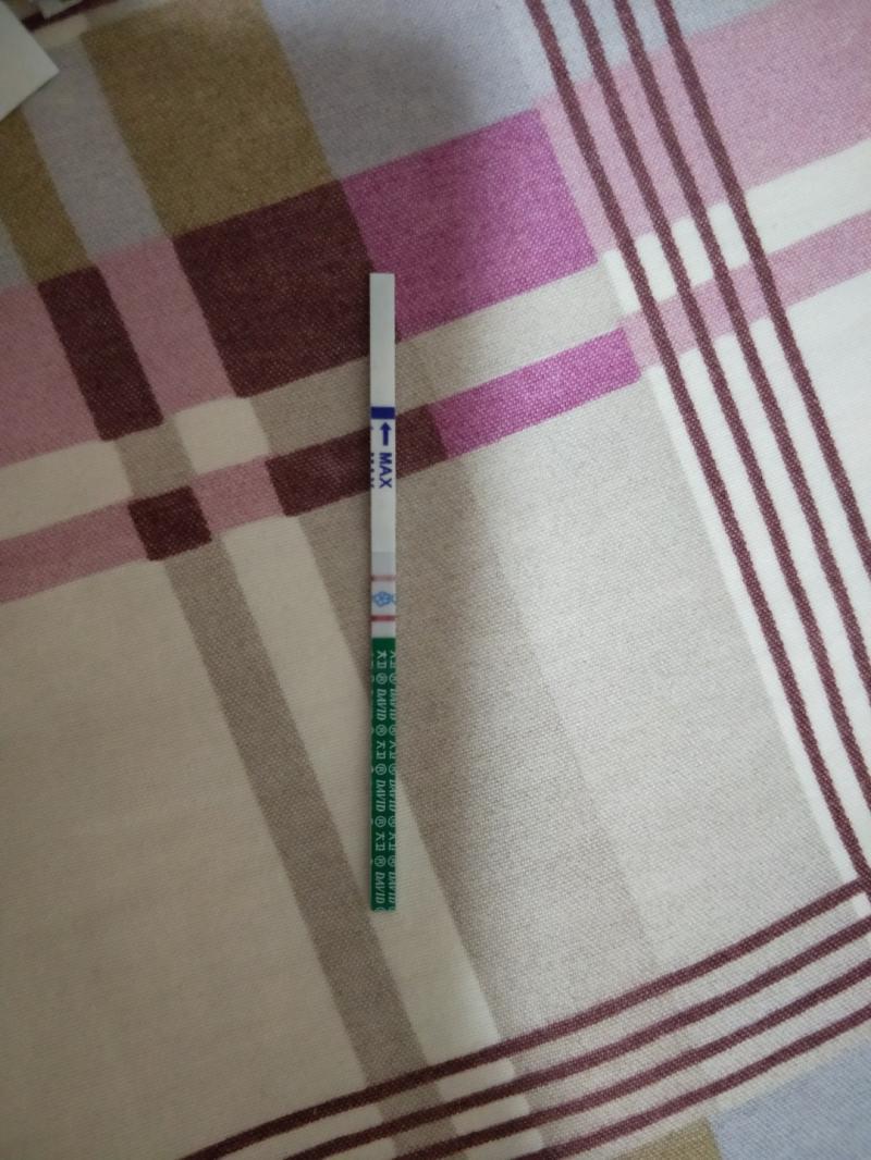 驗孕棒一深一淺是懷孕了嗎-驗孕棒一深一淺，是代表懷上了嗎?別上“驗孕棒