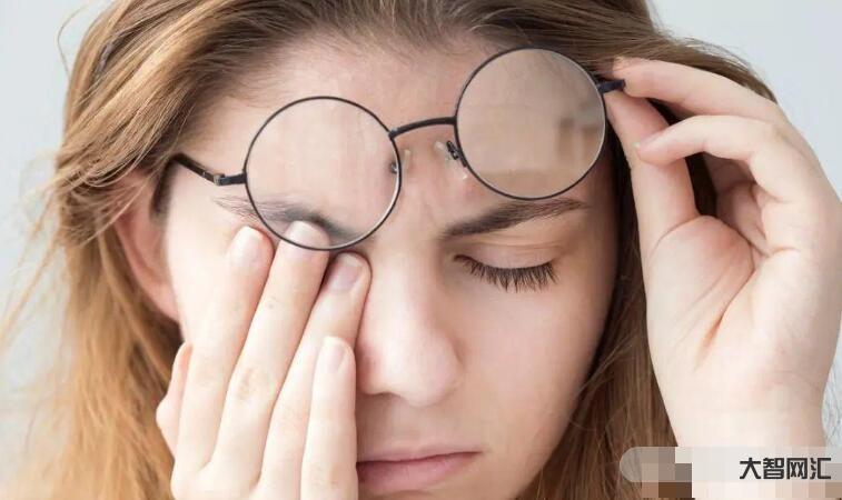 眼皮老跳是什么原因-眼皮跳是什么回事?這5種情況要注意鑒別