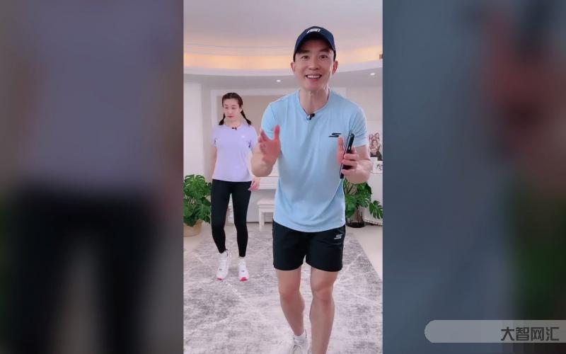 劉畊宏夫婦2024第一支健身操-桔子財(cái)經(jīng)|“劉畊宏女孩”背后的經(jīng)濟(jì)曲線